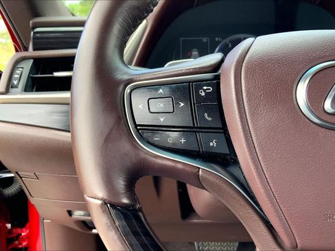 Used 2019 Lexus ES 350 w/ Premium Package FWD image 23