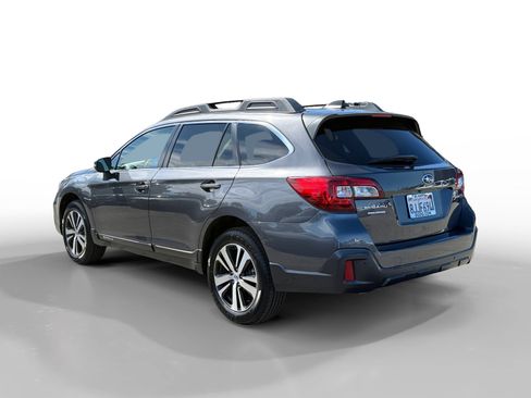 Used 2019 Subaru Outback 2.5i Limited image 3