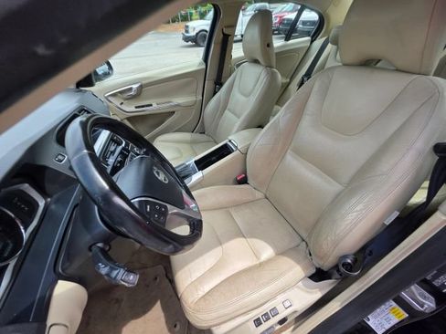 Used 2014 Volvo S60 T5 FWD image 14