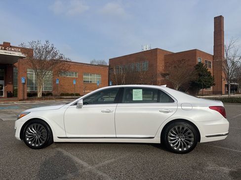 Used 2018 Genesis G90 3.3T Premium image 7
