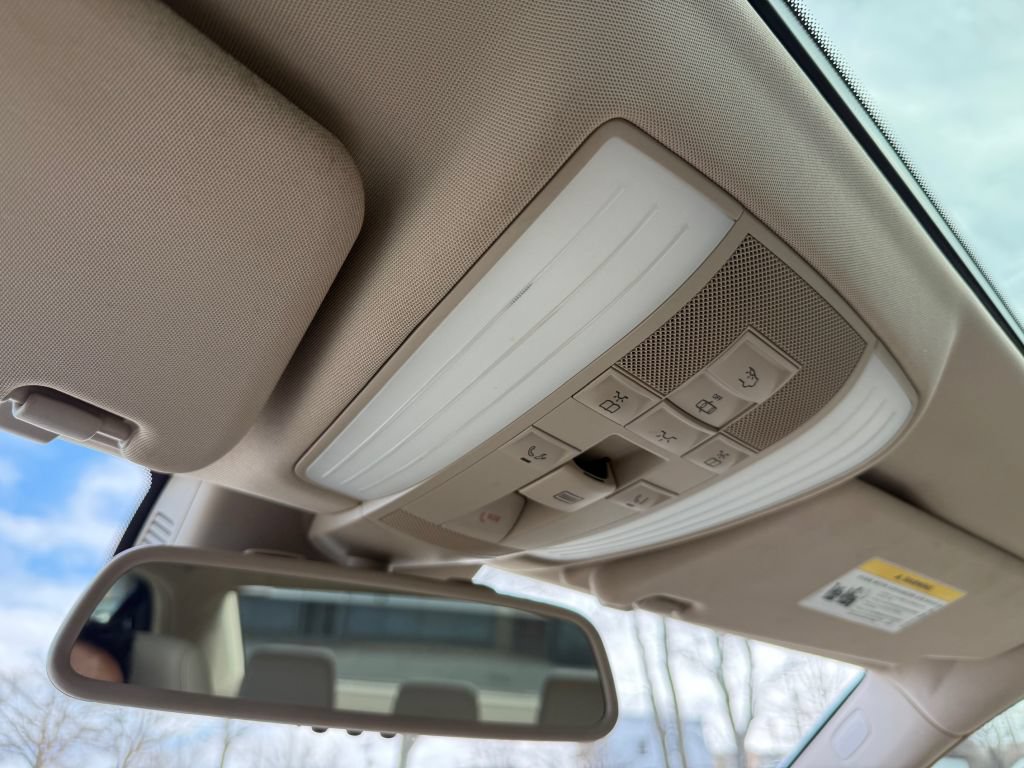 Used 2014 Mercedes-Benz E 350 Sedan image 42
