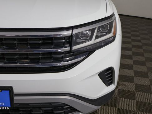 Used 2023 Volkswagen Atlas Cross Sport SE image 12