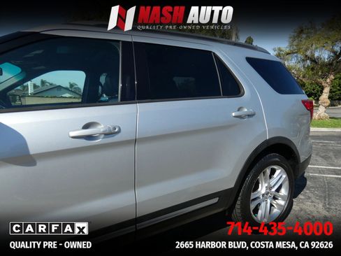 Used 2017 Ford Explorer XLT w/ Equipment Group 202A FWD image 13