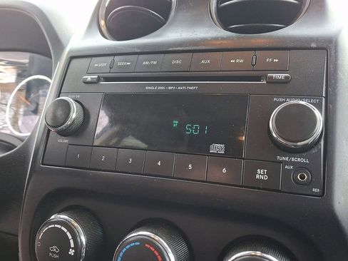 Used 2017 Jeep Compass Latitude image 16