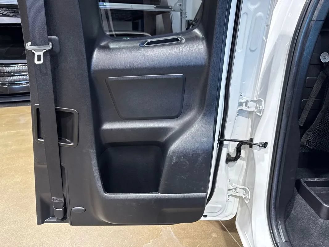 Used 2022 Toyota Tacoma SR AWD/4WD image 89