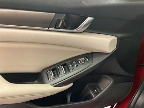 Used 2018 Honda Accord LX image 17