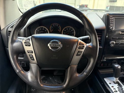 Used 2015 Nissan Titan SV w/ SV Value Truck Package AWD/4WD image 22