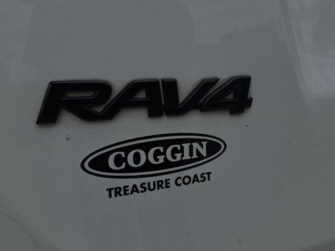Used 2018 Toyota RAV4 Adventure AWD/4WD image 38