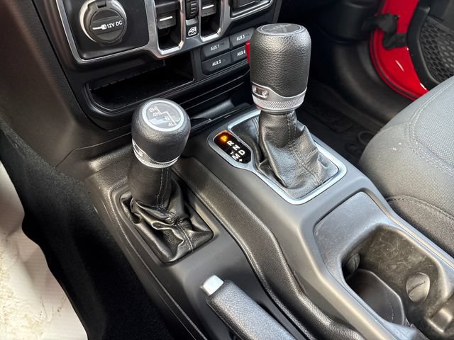 Used 2022 Jeep Gladiator Sport AWD/4WD image 18