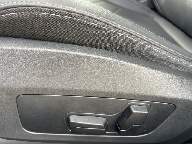 Used 2025 BMW 228i xDrive AWD/4WD image 26