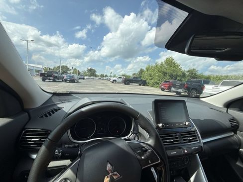 Used 2024 Mitsubishi Eclipse Cross SE AWD/4WD image 16