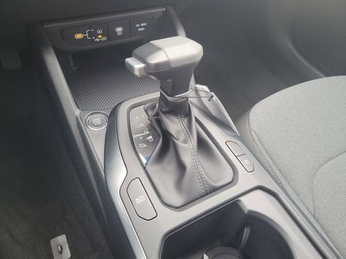 New 2025 Kia K4 LXS image 28