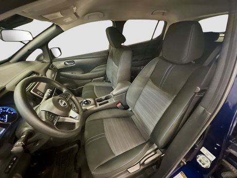 Used 2025 Nissan Leaf S FWD image 13