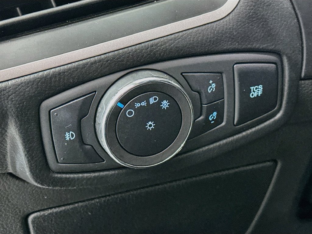 Used 2019 Ford Edge SEL w/ Equipment Group 201A AWD/4WD image 16