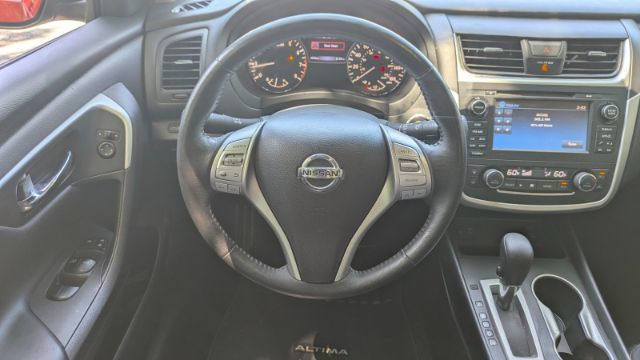 Used 2017 Nissan Altima 2.5 SV w/ Convenience Package FWD image 24