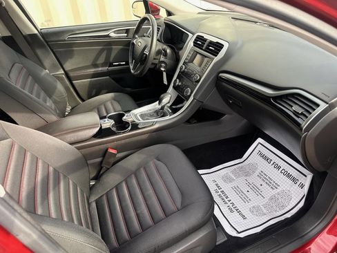 Used 2014 Ford Fusion SE w/ Equipment Group 201A image 11