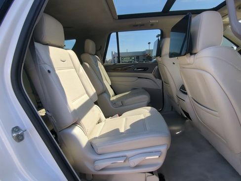 Used 2021 Cadillac Escalade Sport Platinum w/ LPO, ONYX Package image 24