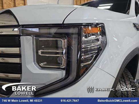 New 2026 GMC Sierra 1500 SLT w/ SLT Premium Package image 29