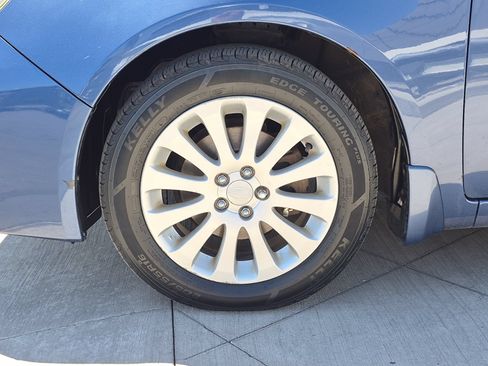 Used 2011 Subaru Impreza 2.5i Premium w/ PWR Moonroof Value Pkg AWD/4WD image 12