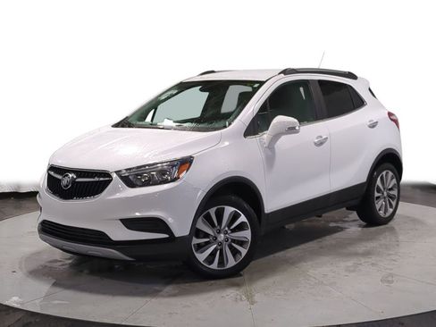 Used 2018 Buick Encore Preferred image 1
