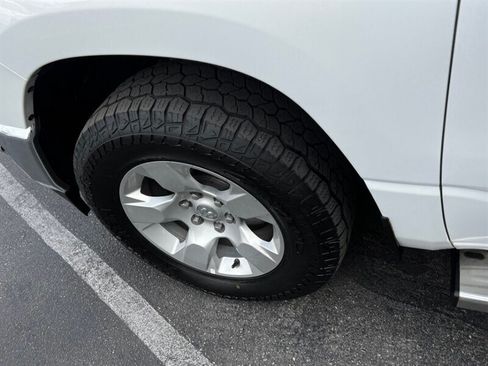 Used 2024 RAM 1500 Big Horn AWD/4WD image 17