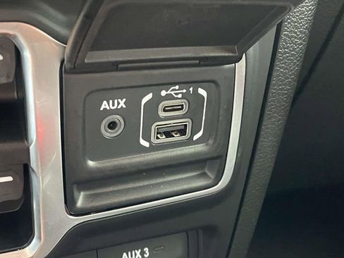 Used 2021 Jeep Gladiator Sport AWD/4WD image 21