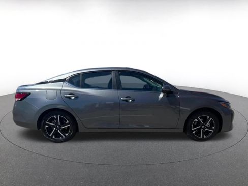Used 2025 Nissan Sentra SV FWD image 16