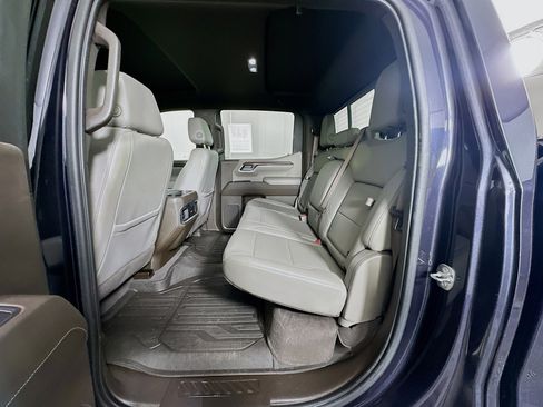 Used 2022 GMC Sierra 1500 SLT AWD/4WD image 27