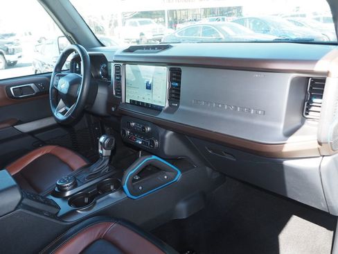 Used 2023 Ford Bronco Outer Banks image 20