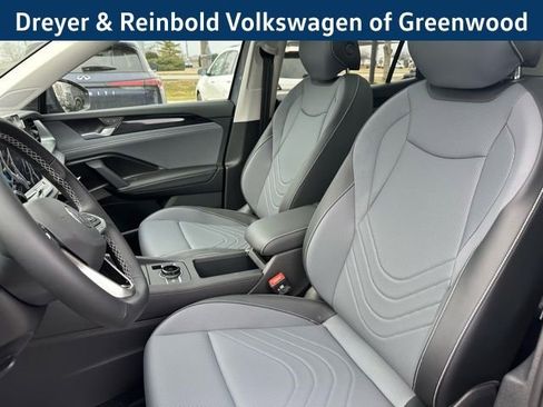 New 2026 Volkswagen Tiguan SE image 23