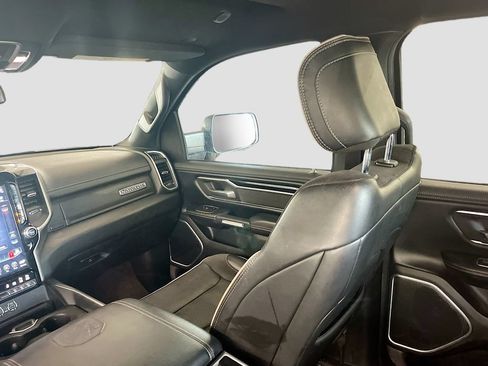 Used 2020 RAM 1500 Laramie w/ Sport Appearance Package AWD/4WD image 23