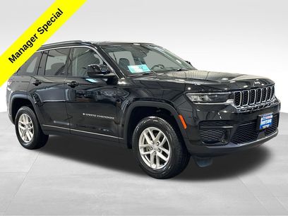 Used 2023 Jeep Grand Cherokee Laredo w/ Luxury Tech Group I