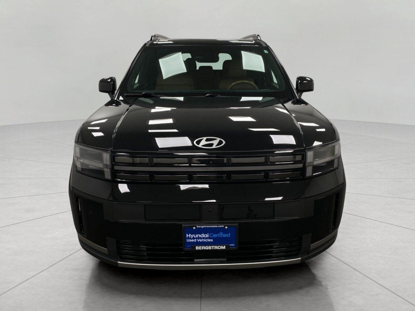 Certified 2024 Hyundai Santa Fe Limited AWD/4WD image 10
