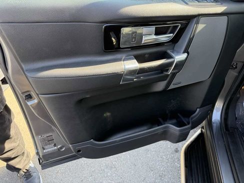 Used 2015 Land Rover LR4 HSE image 6