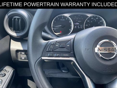 Used 2020 Nissan Kicks S FWD image 17