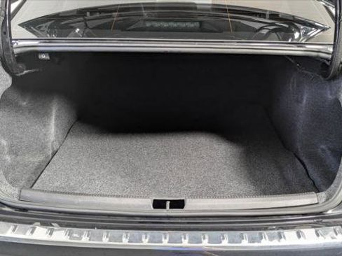 Used 2022 Volkswagen Passat 2.0T SE image 32