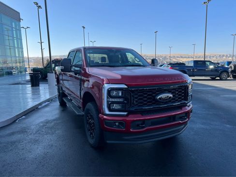 New 2026 Ford F350 XLT w/ XLT Premium Package image 4