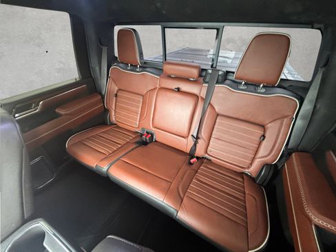 Used 2024 GMC Sierra 2500 Denali Ultimate image 23