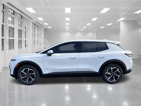 New 2026 Chevrolet Equinox EV LT image 8