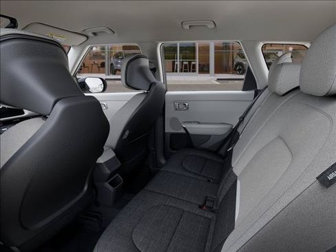 New 2027 Kia Seltos S FWD image 18