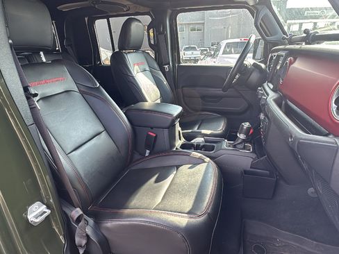 Certified 2022 Jeep Gladiator Rubicon w/ LED Lighting Group image 32