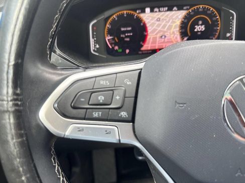 Used 2023 Volkswagen Taos SEL AWD/4WD image 40