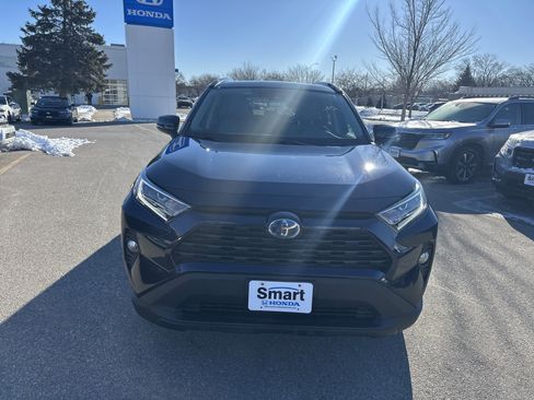 Used 2021 Toyota RAV4 XLE Premium image 2