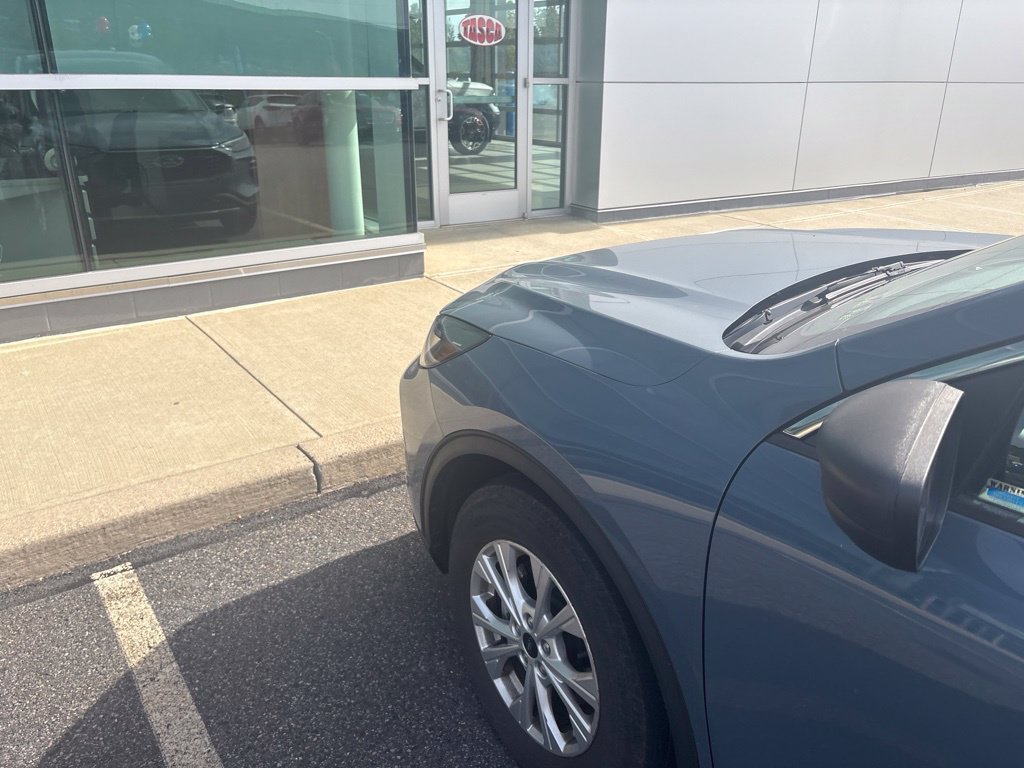 Used 2023 Ford Escape Active AWD/4WD image 6