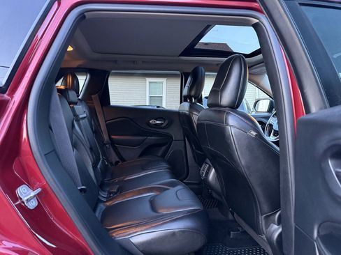 Used 2014 Jeep Cherokee Trailhawk w/ Technology Group image 18