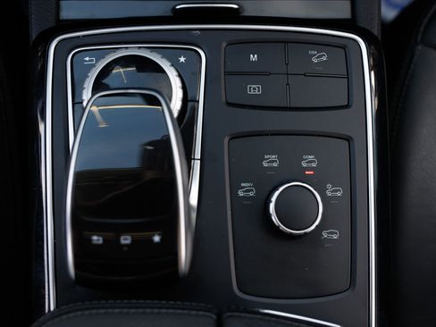 Used 2016 Mercedes-Benz GLE 400 4MATIC image 45