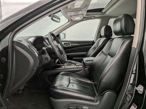 Used 2017 Nissan Pathfinder Platinum w/ Midnight Edition Package image 17