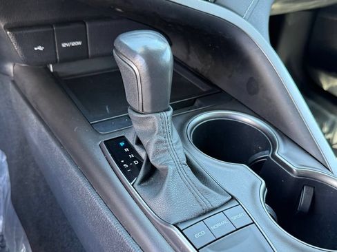 Certified 2023 Toyota Camry SE FWD image 25