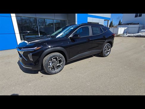 New 2026 Chevrolet Trax LT FWD image 4