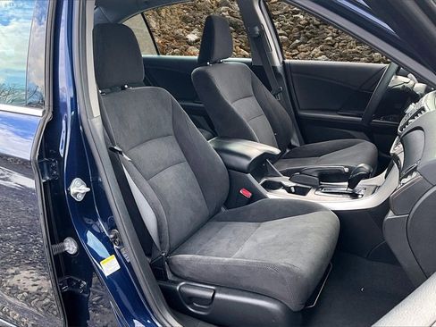 Used 2015 Honda Accord Hybrid Sedan image 7